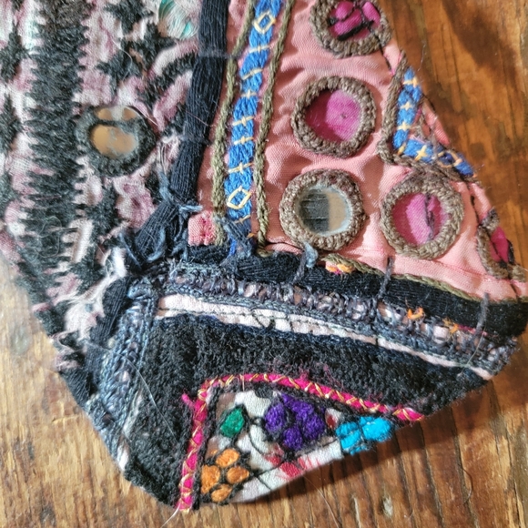 🌎👽 Free People Boho Embroidered Repurposed vtg banjara hippie Wallet card case - Picture 13 of 14